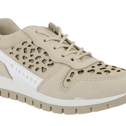 Sports shoes for women in die -cutting detail