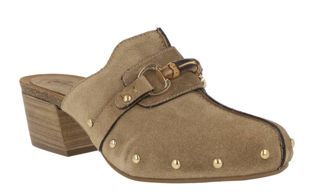 Leather color suede clogs with golden rivets