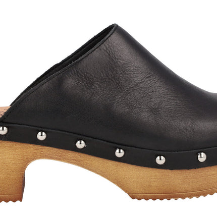 Women's leather clogs with Help the trees studs