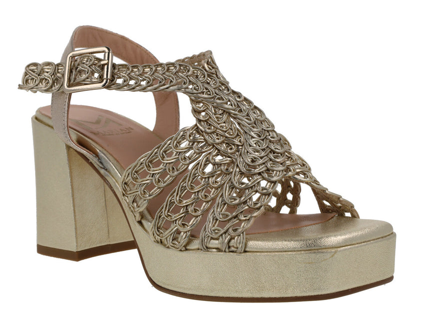 Leather sandals in metallic colors with braided shovel