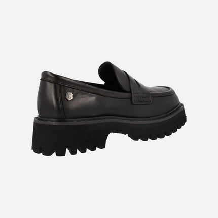Black leather moccasins with track sole for women