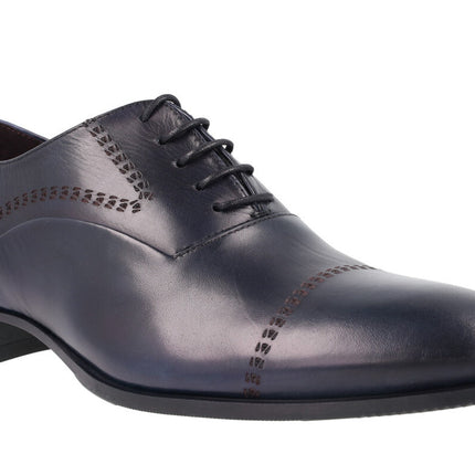 Oxford shoes for men in navy blue leather with engraved drawings