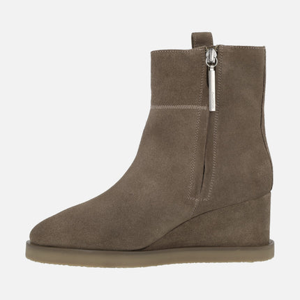 Gioseppo Doland taupe suede wedged boots for woman