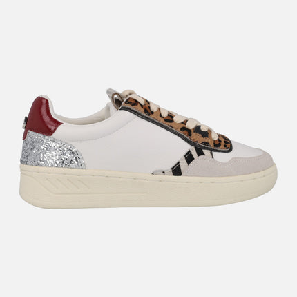 Sneakers blancas con animal print Gioseppo Bowdle