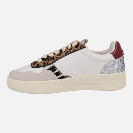 Sneakers blancas con animal print Gioseppo Bowdle