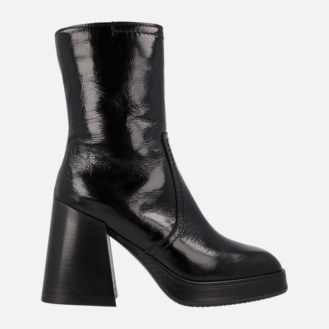 Alpe Retro patent leather woman boots with high heel and platform