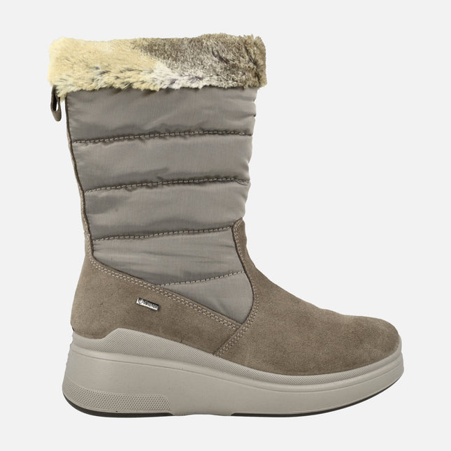Multimaterial boots with gore-tex membrane