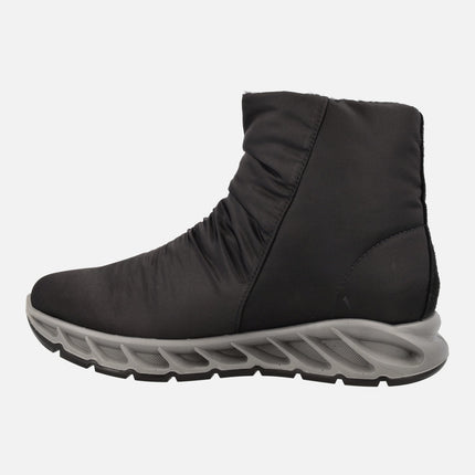 Black fabric women's boots with Gore tex membrane