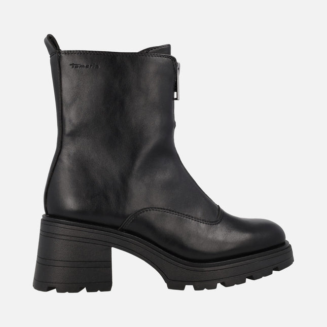 Vegan black boots with front zip and 7 cms heels