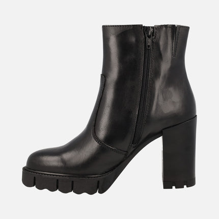 Black leather ankle boots with double zip and high heel 