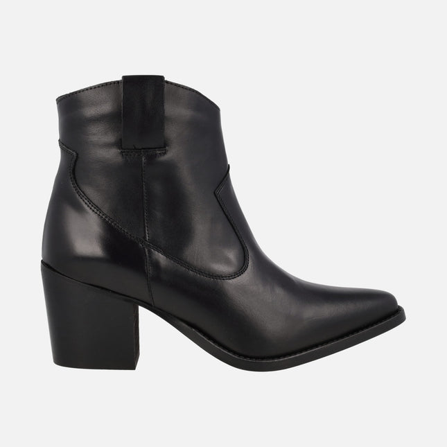 Cowboy-style woman boots in black leather