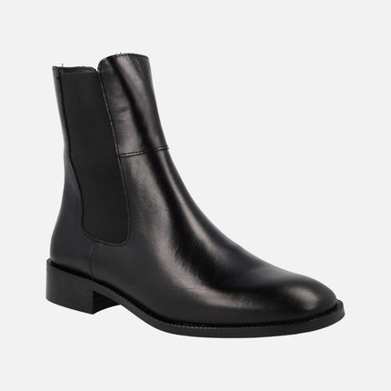 Chelsea -style leather boots for women
