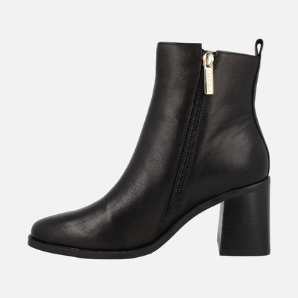 Carmela leather booties with 7 cm heel and double zipper