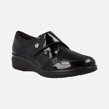 Zapatos confort en combinado negro con cierre de velcro