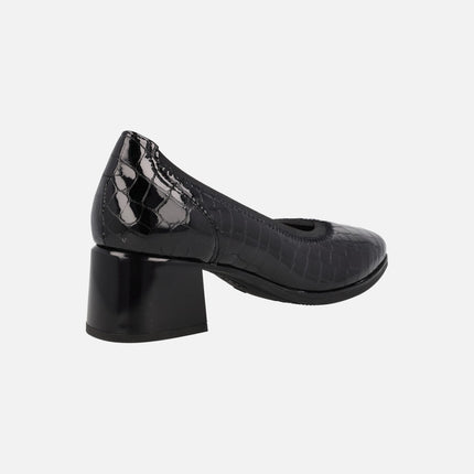 Zapatos corte salón en coco charol con tacones de 5 cms