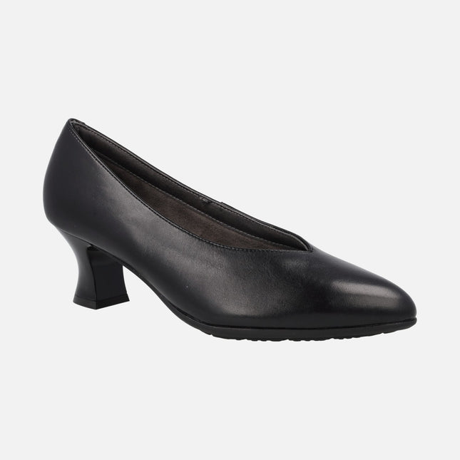 Black leather comfort pumps with 5 cms heels
