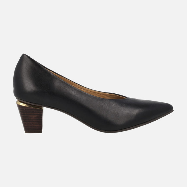 Baoji black leather pumps with 5 cm heels