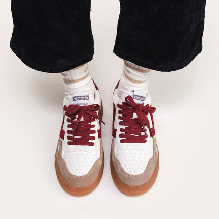 White sneakers with burgundy details seul leather and suede