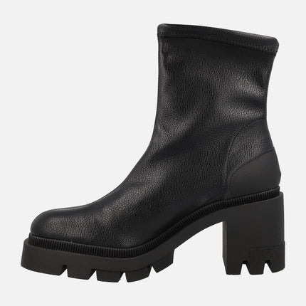 Black ankle boots made of elastic leather texture fabric with track sole