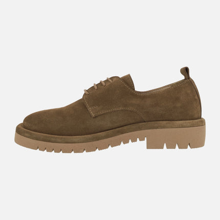 Women's suede leather laced shoes