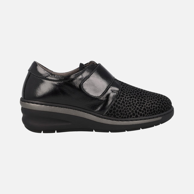 Comfort shoes with velcro closure in Black combination