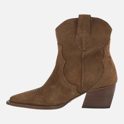 Weares Cowboy Ankle Boots with embroidery on the toe