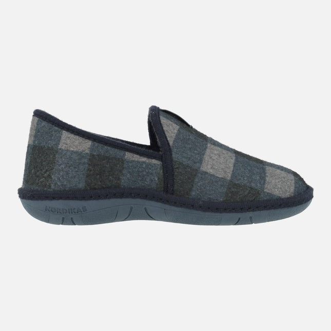 Men's Boreal closed house slippers in plaid fabric