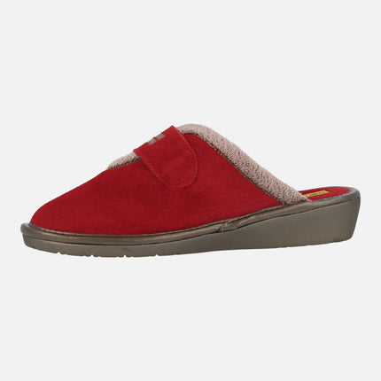 Women's house slippers in cherry suede with velcro closure