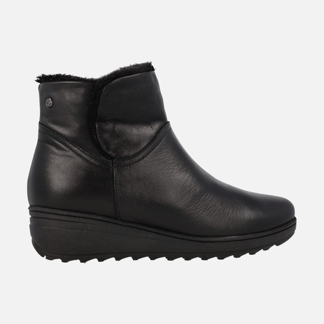 Women's leather booties with rubber wedge by Giorda.