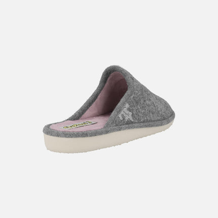 Women's house slippers in grey wool with leaves 
