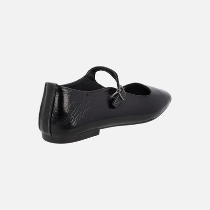 Black patent leather flat mary jane shoes