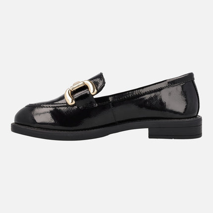 Patent leather moccasins with gold metal ornament for women