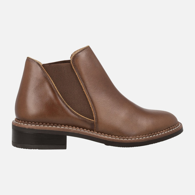 Brown leather women's chelsea boots 