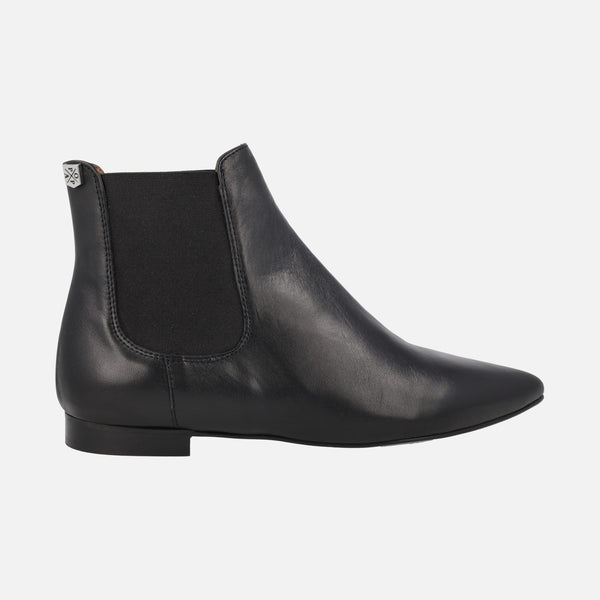 Angela Chelsea boots in black leather