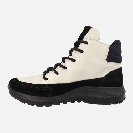 Leather boots with laces for women with gore-tex membrane
