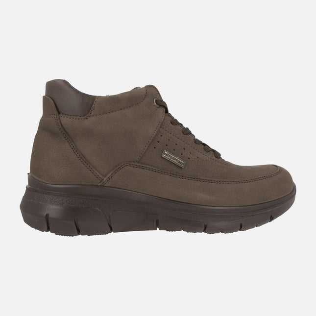 Boots Comfort for Men in Brown Nobuck with Laces