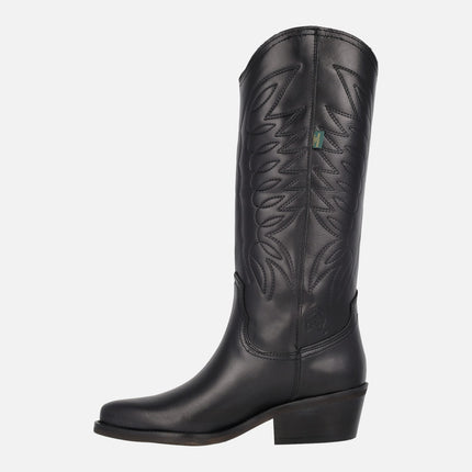 High cowboy boots in black leather with embroidery