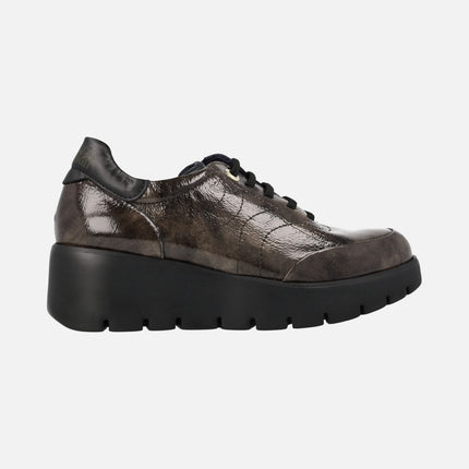 Brown patent leather sneakers with extralight wedge