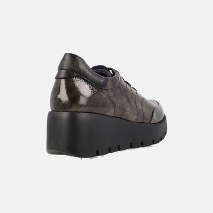 Brown patent leather sneakers with extralight wedge