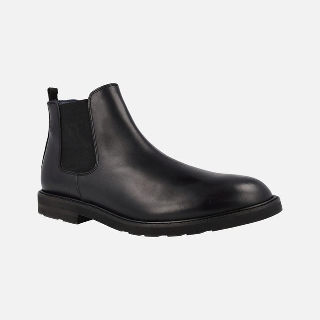 Men's black leather chelsea boots