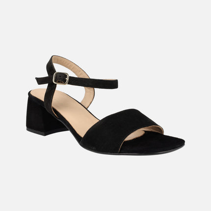 Suede sandals with low heel and ankle bracelet