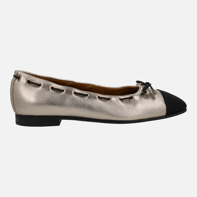Anais ballerinas in metallic Juliette leather with black toe and loop