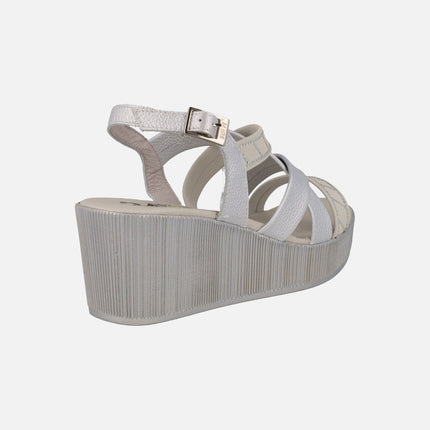 Wedged sandals with metallic strips