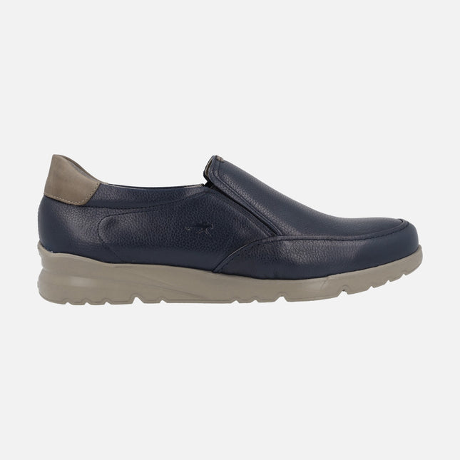 Moccasins for men in navy blue leather with elastics
