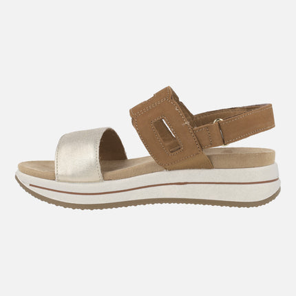 Leather sandals with velcro closure