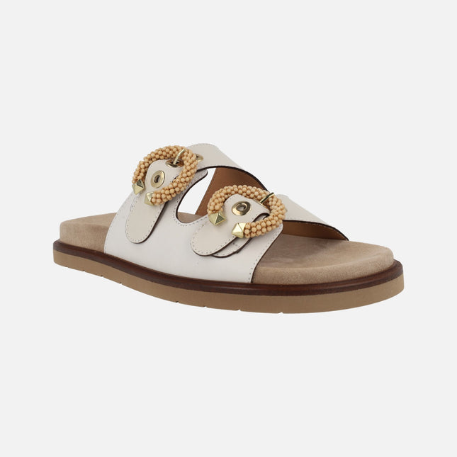 Flat leather sandals with fantasy buckles Pori