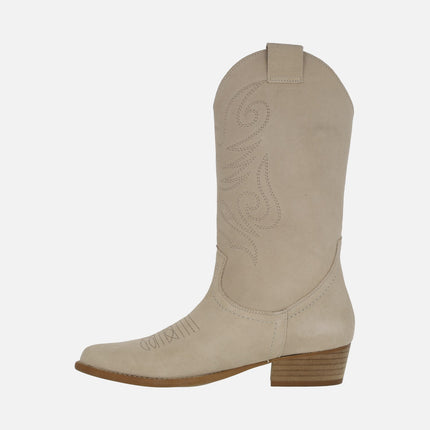 Cowboy Jandra boots in serraje leather with embroidery