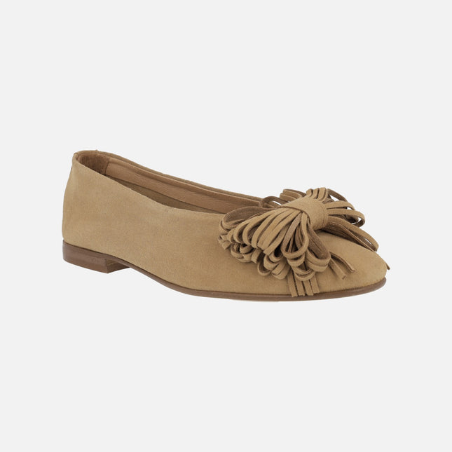 Camel Suede flat ballerinas with ribbon
