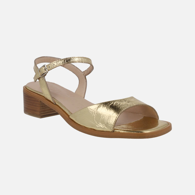 Gold lumina sandals in metallic leather with low heel