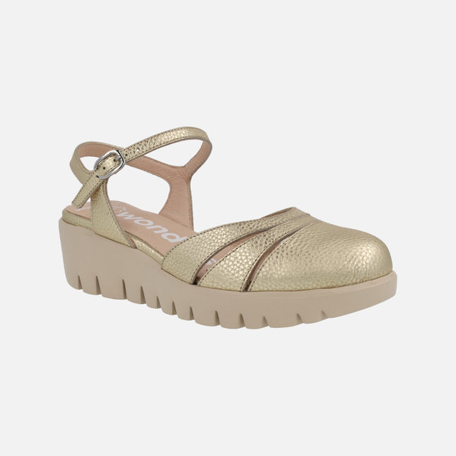 Wonders FLY Sandals with an ankle bracelet in gold leather